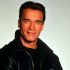 Arnold Schwarzenegger, durante o documentário Pumping Iron, foi visto fumando um cigarro de maconha.