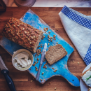 Pão caseiro com grãos: fácil de fazer, mais barato e mais saboroso!