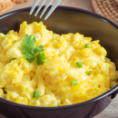 O ingrediente secreto para deixar seus ovos mexidos inacreditáveis