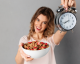 Estudo revela: perca peso alterando os horários das refeições