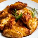 Como cozinhar um frango no microondas e torná-lo delicioso