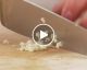 Vídeo dica: como picar dentes de alho como um chef!