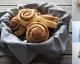 Pãezinhos enrolados de canela para você receber só elogios!