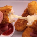 Croquetes recheados... impossível comer um só!