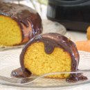 Tá esperando o que pra fazer este incrível bolo de cenoura com chocolate?