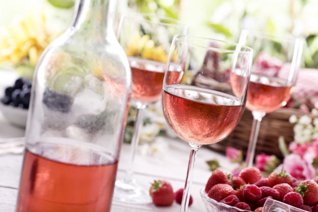 OK  Zoom sobre o vinho rosé, o vinho do verão!
