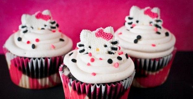 Striped cupcakes