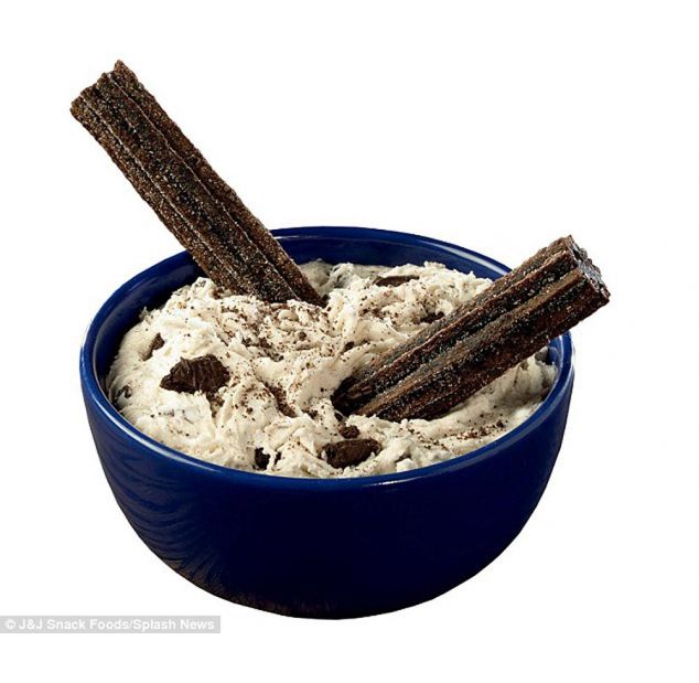 Churros de Oreo com sorvete