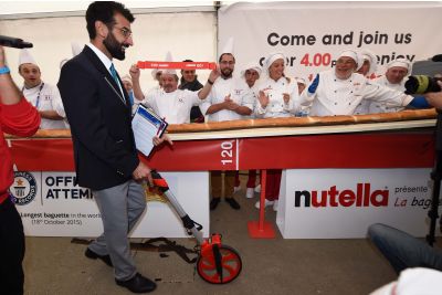 França e Itália batem recorde da baguete mais longa!