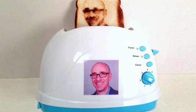 A torradeira que coloca sua selfie no pão!