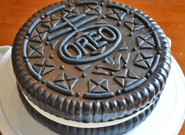BOLO GIGANTE DE OREOS!