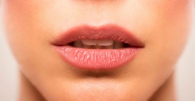Lábios secos