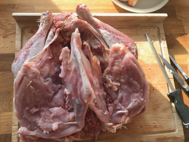 Desossando o peru 01