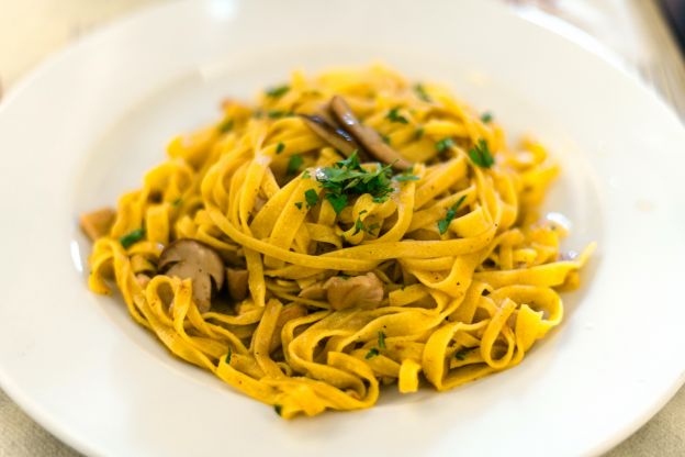 Tagliatelle com funghi