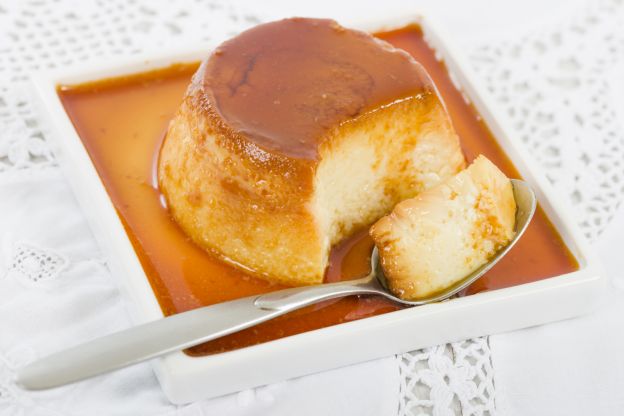 23. Flan de claras