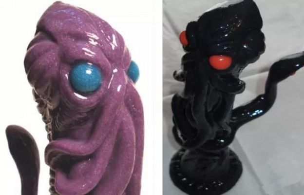 16 - Esse é o Cthulhu!  Cthulhu é uma entidade cósmica criada pelo escritor de terror H. P. Lovecraft em 1926...rsssss