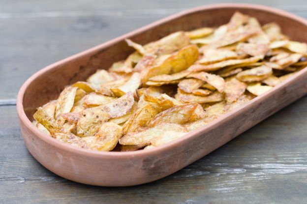 Chips de casca de batatas
