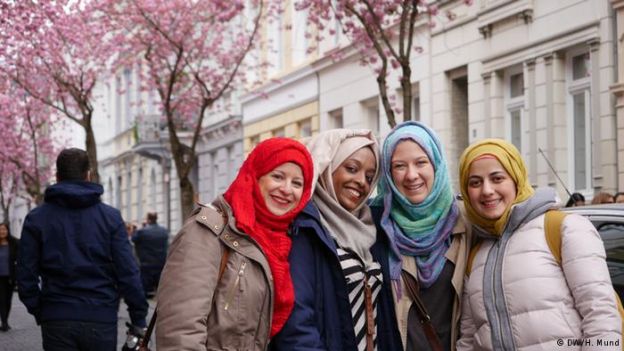 Rua Heerstrasse, em Bonn, na Alemanha