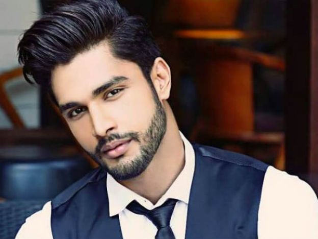 Rohit Khandelwal - 'Mister Mundo 2016'