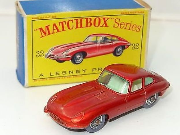 02. Diecast Jaguar XKE