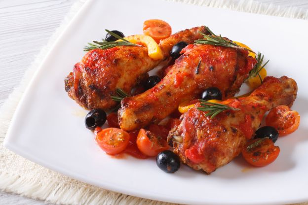 Frango com tomates