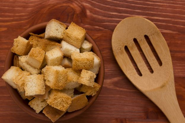 CROUTONS: