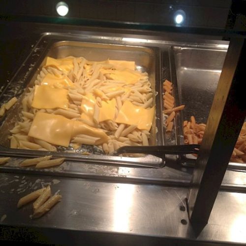 3 - Quando a palavra gratinar, para o queijo derreter sobre a massa, é mera ilusão