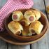 Folhados aperitivos com salsicha