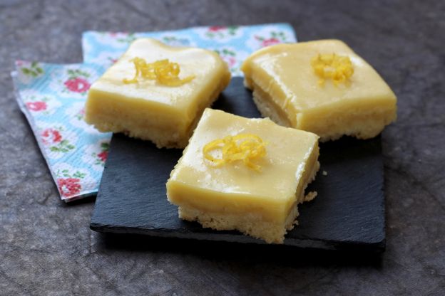 Quadradinhos de limão siciliano