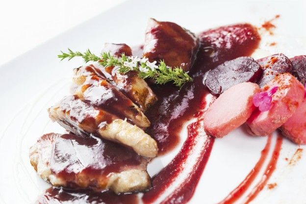 Magrets de canard com cerejas