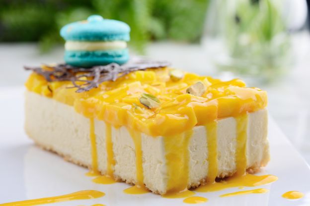 Bavarois com maracujá e manga