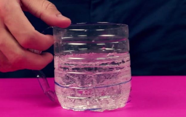 copos e xícaras descartáveis