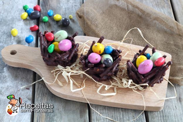Ninhos crocantes de chocolate