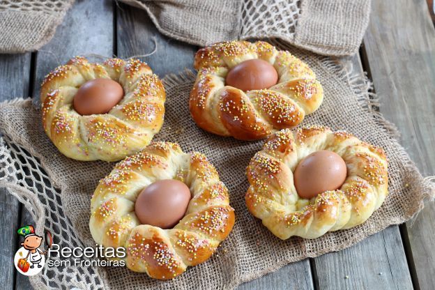 Brioches em forma de ninho