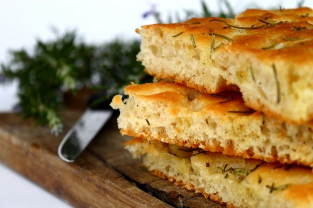 Focaccia alla genovese (Focaccia à moda de Gênova)