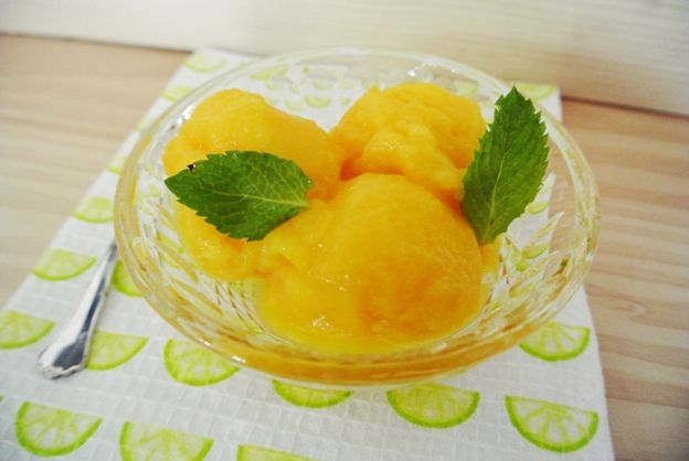 Sorbet de manga e champagne