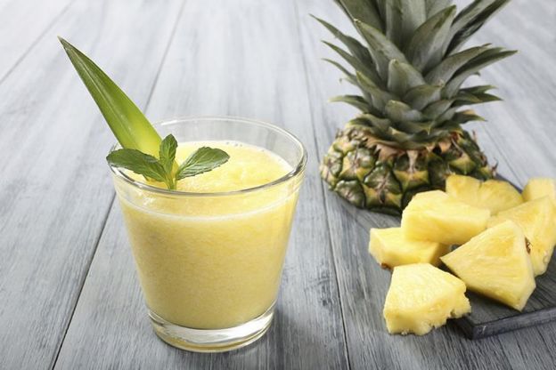 Drinks e coquetéis de abacaxi