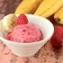 Sorvete light de banana e frutas vermelhas