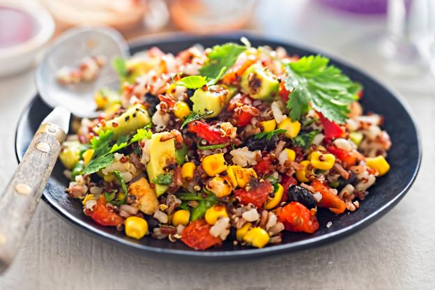 Tigela de Quinoa e Legumes