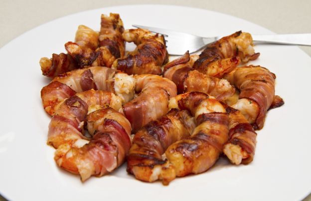 Camarão com bacon e sementes de funcho