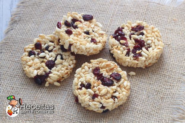Galettes deflocos de arroz, coco e cranberies