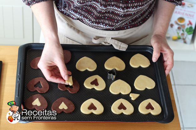 Como reocrtar os coraçõezinhos