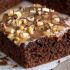 22. Bolo fofíssimo de cacau e avelãs