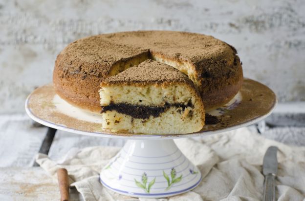 10. Bolo de iogurte recheado