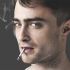 Daniel Radcliffe, que fez o papel de Harry Potter, foi visto numa festa na casa de sua namorada, Laura O’Toole, fumando maconha.