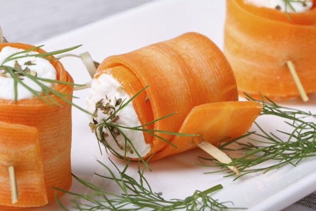 Rolinhos de cenoura com ricota e cominho