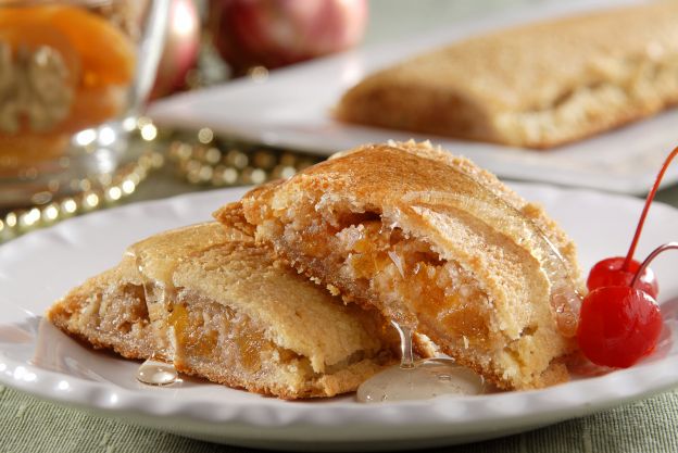 Pastéis natalinos de nozes e damasco