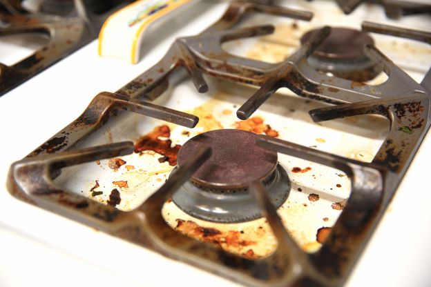 Limpe os queimadores do fogão