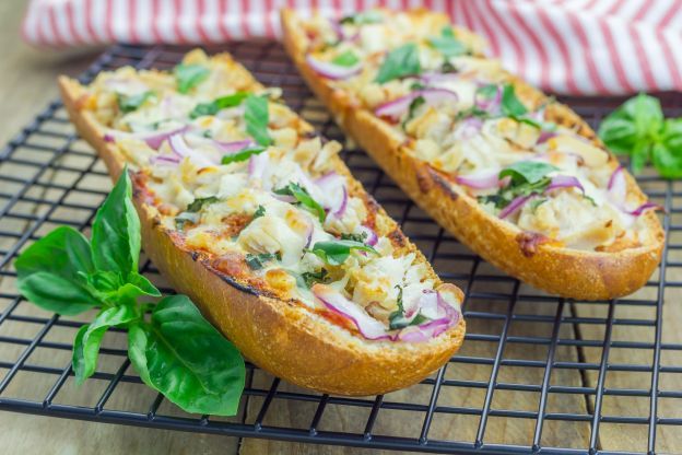 Bruschetta polonesa ou Zapiekanka