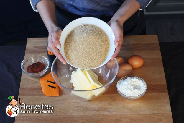 Misturar manteiga e açúcar